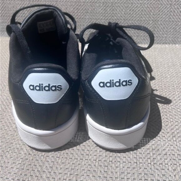 Womens Adidas Neo cloud foam memory footbed 9 1/2 Black and white sneaker - Picture 7 of 7